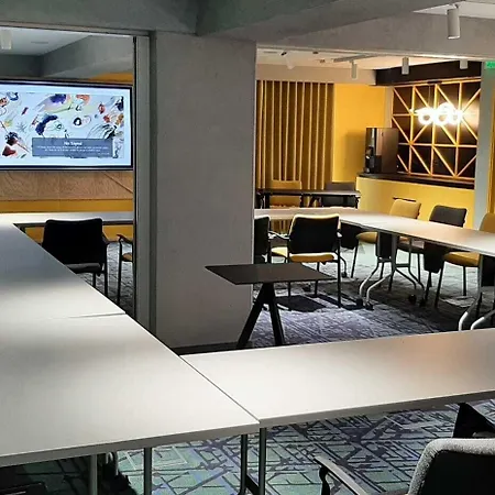 Готель Ibis Styles Erbas